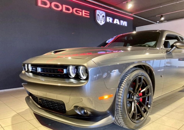 Dodge Challenger cena 329900 przebieg: 15, rok produkcji 2022 z Mszczonów małe 742